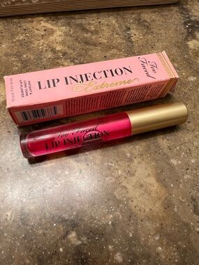 Too Faced Lip Injection Extreme - Bubblegum Yum
